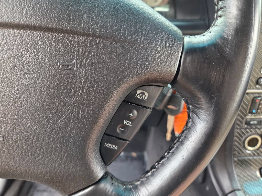 Used 2004 Ford Thunderbird RWD image 27