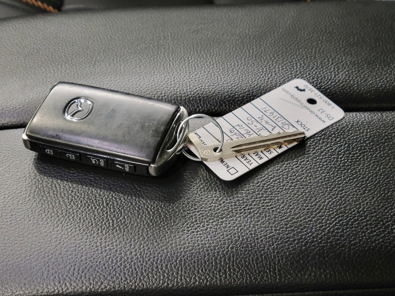 Used 2025 MAZDA CX-50 AWD 2.5 Hybrid w/ Premium Pkg image 28