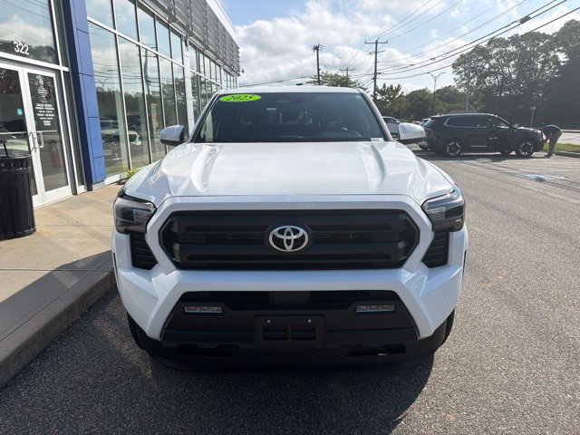 Used 2025 Toyota Tacoma SR5 AWD/4WD image 13