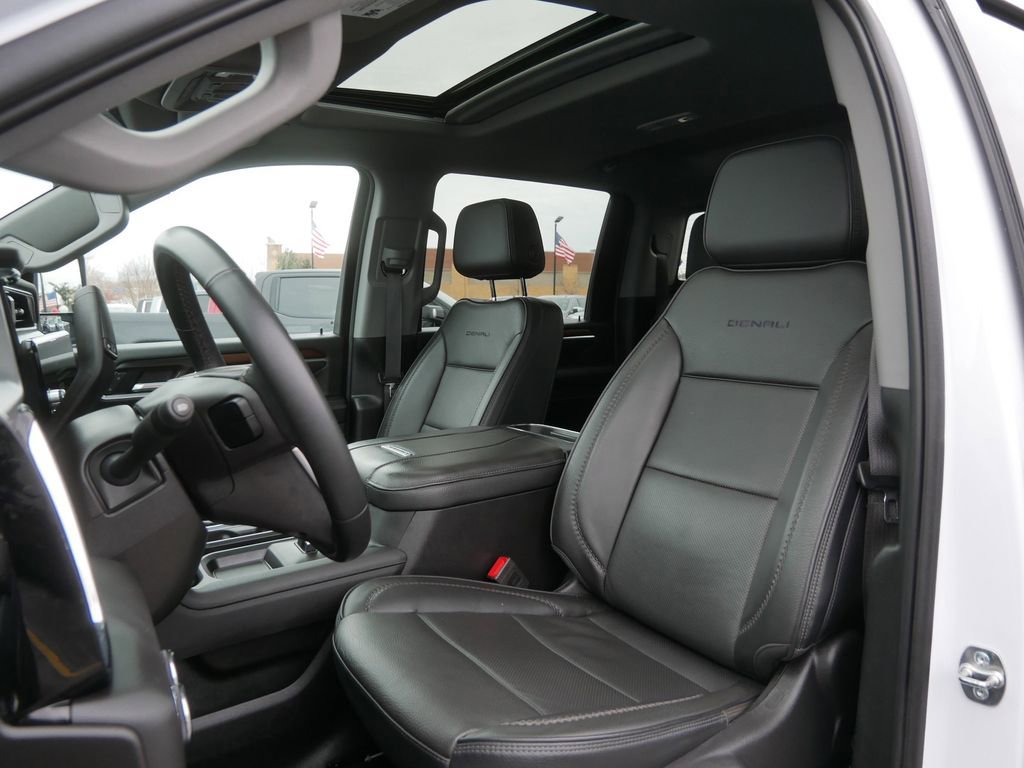 Certified 2025 GMC Sierra 3500 Denali w/ Technology Package image 13