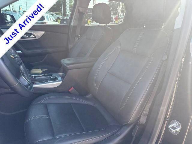 Used 2023 Chevrolet Blazer LT w/ Midnight/Sport Edition FWD image 10