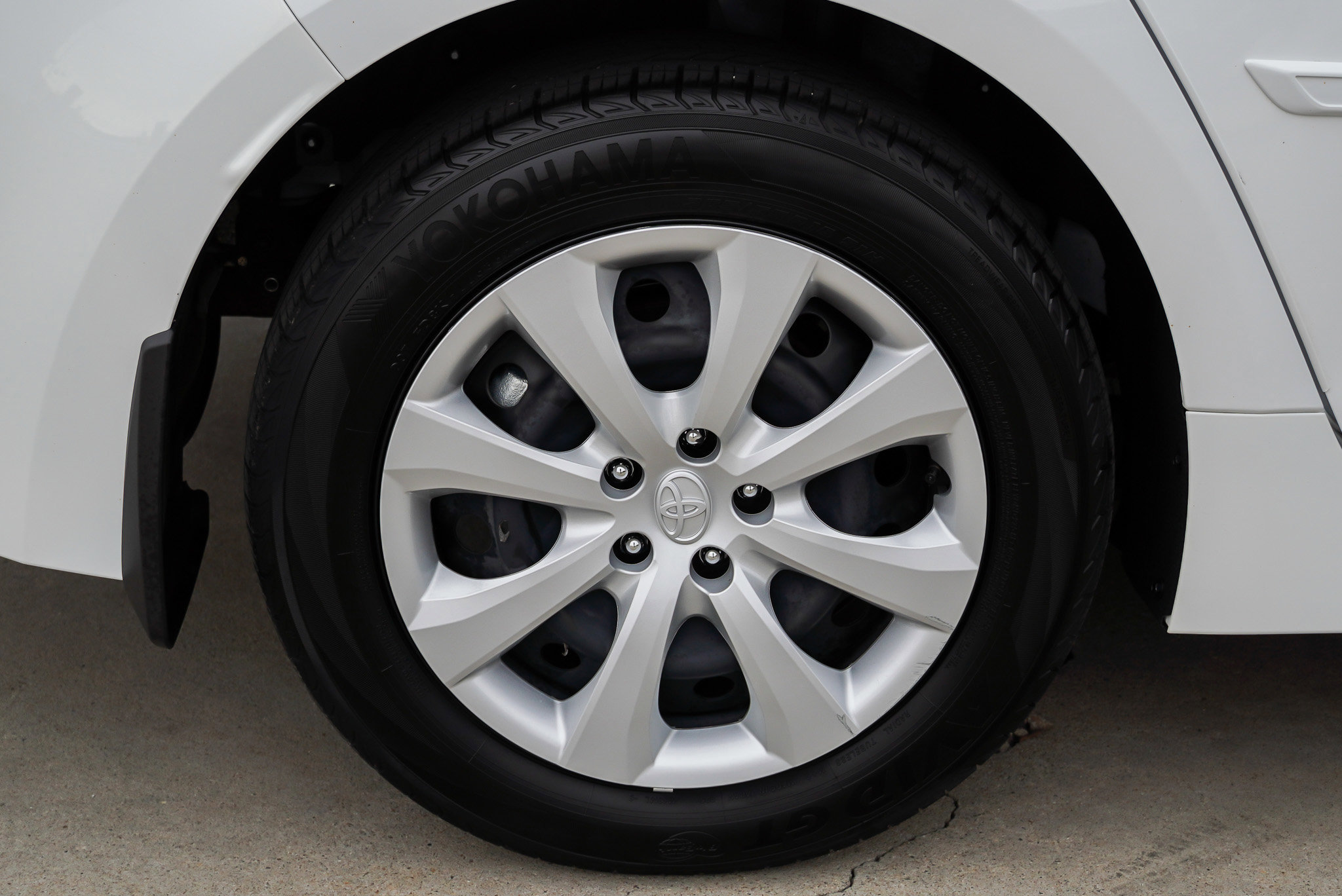 Certified 2025 Toyota Corolla LE w/ Carpet Mat Package (TMS) AWD/4WD image 11