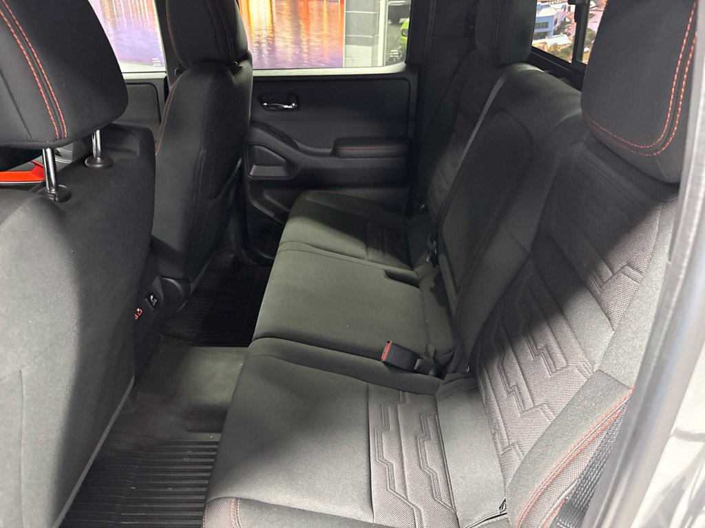Used 2023 Nissan Frontier PRO-4X w/ Pro Convenience Package AWD/4WD image 18