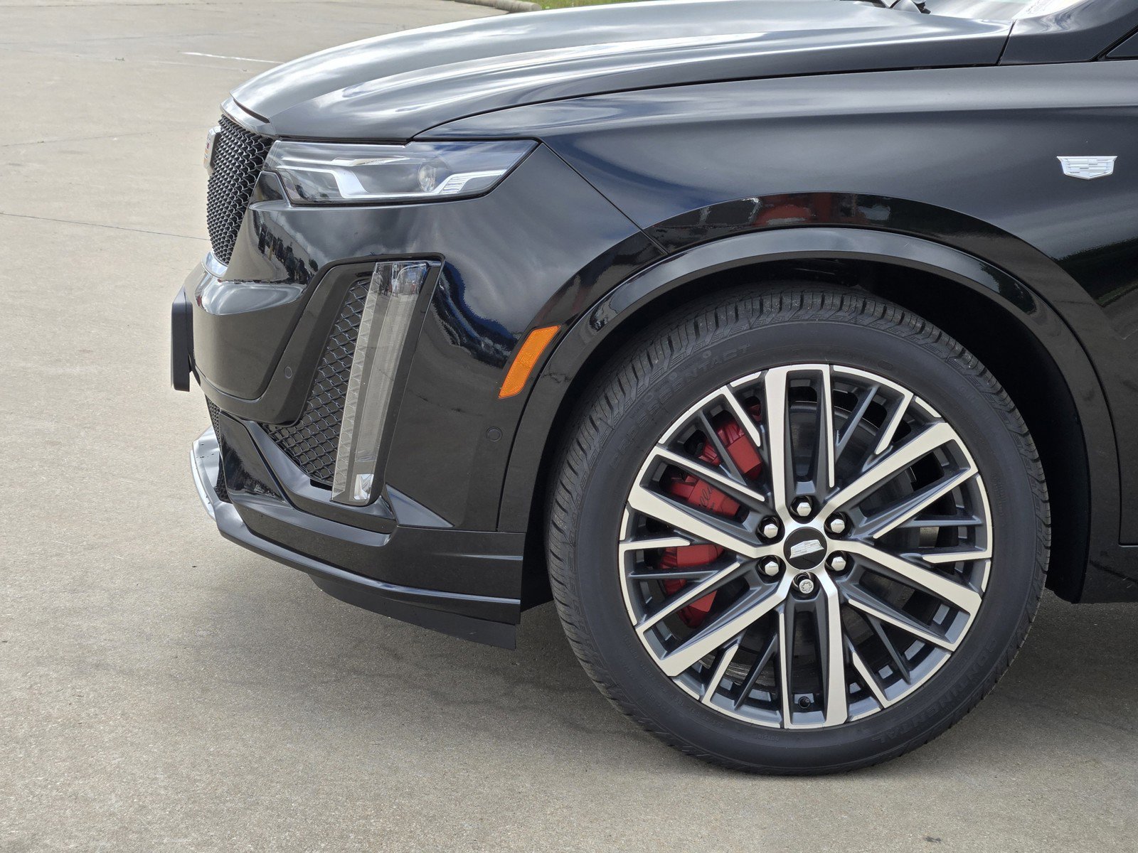 New 2025 Cadillac XT6 Sport w/ Technology Package AWD/4WD image 5