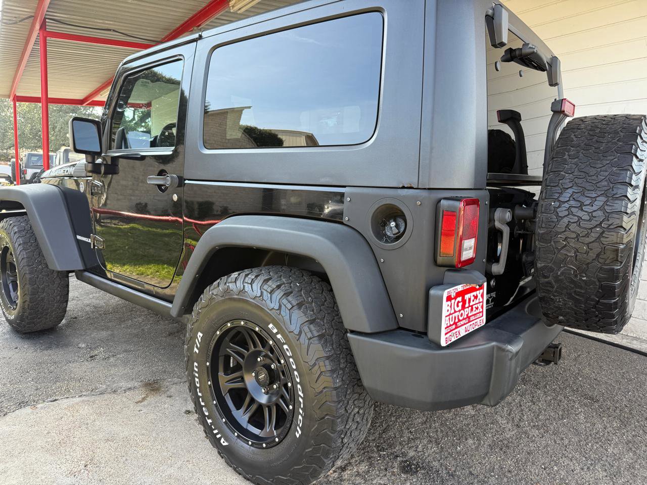 Used 2008 Jeep Wrangler Rubicon w/ Dual Top Group image 2