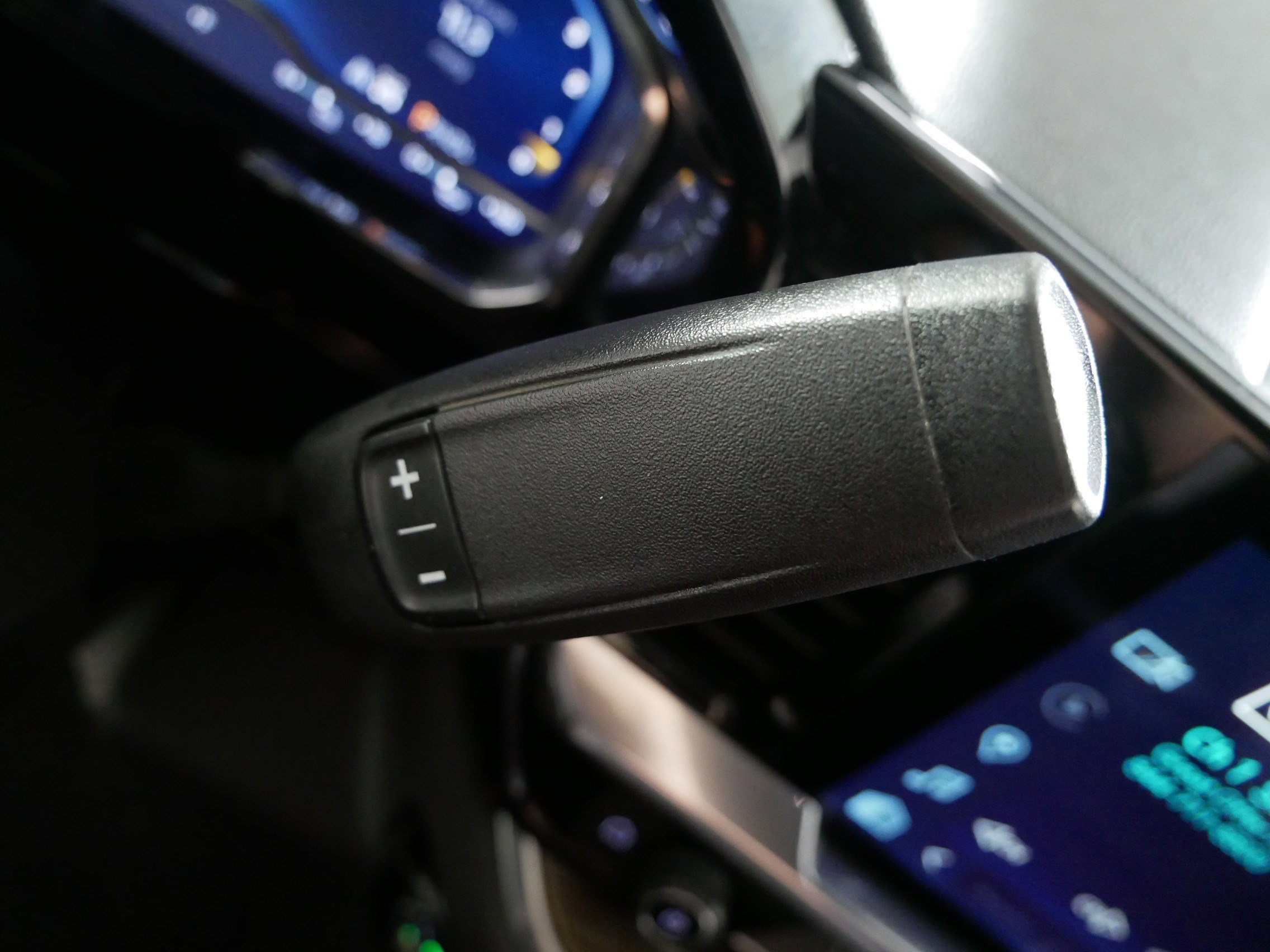 Used 2022 Chevrolet Silverado 1500 LT w/ Z71 Off-Road Package image 24