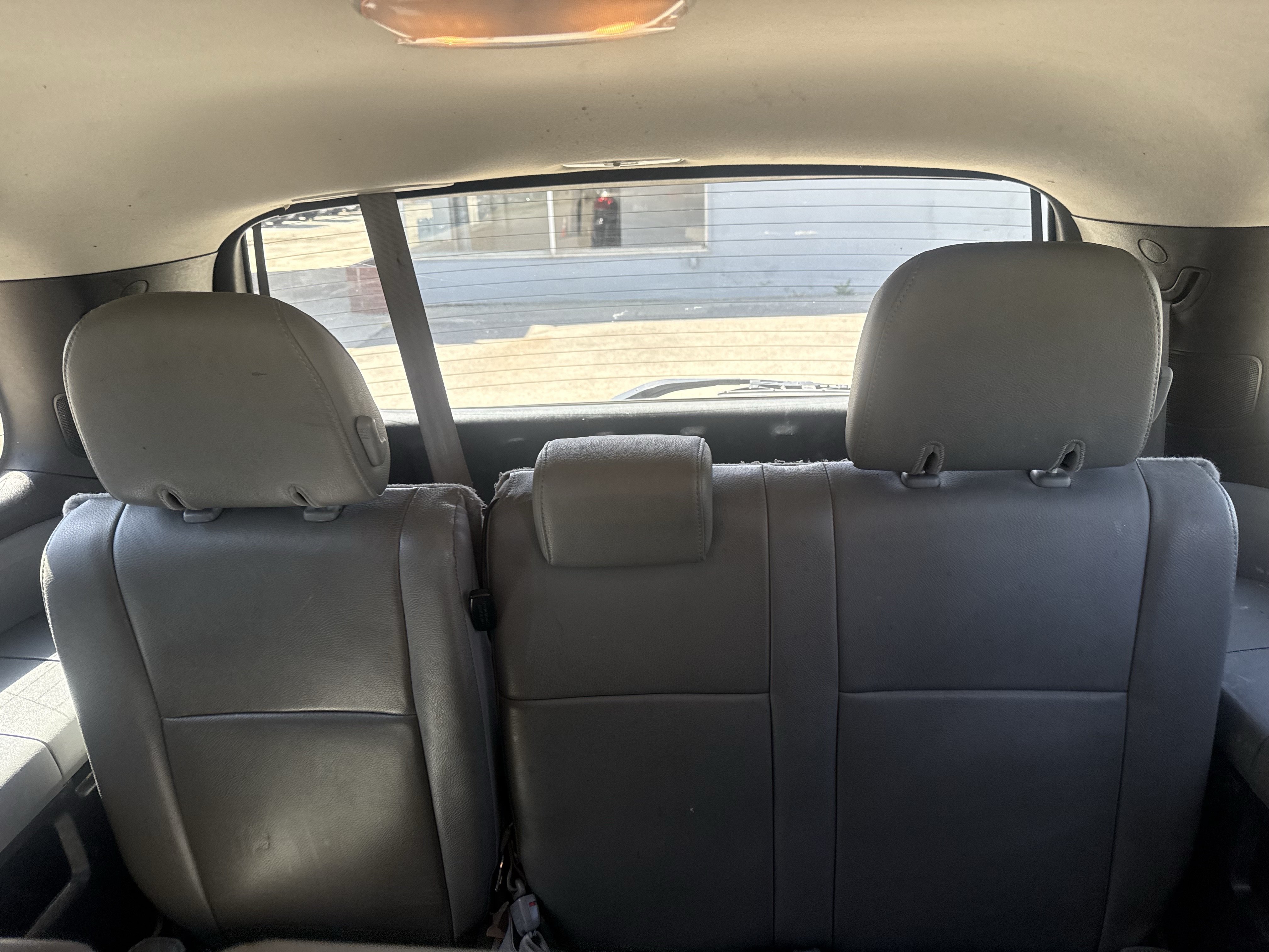 Used 2017 Toyota Sequoia SR5 AWD/4WD image 9