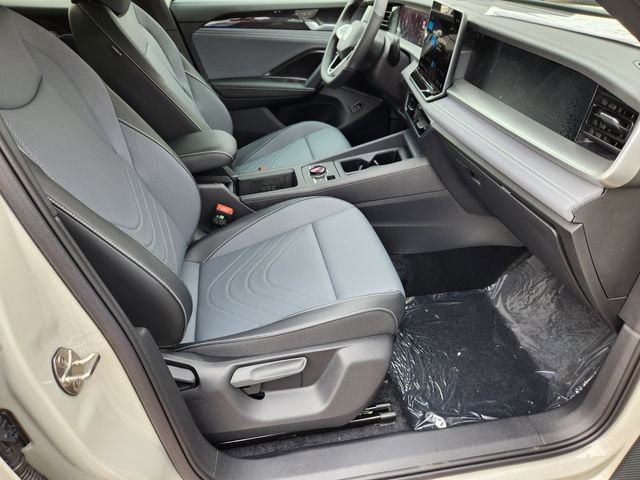 New 2026 Volkswagen Tiguan SE R-Line image 12