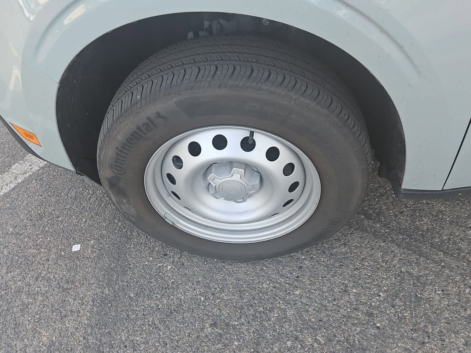 Used 2023 Ford Maverick XL image 3