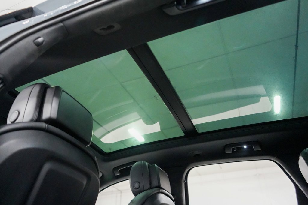 Used 2024 Porsche Cayenne image 16