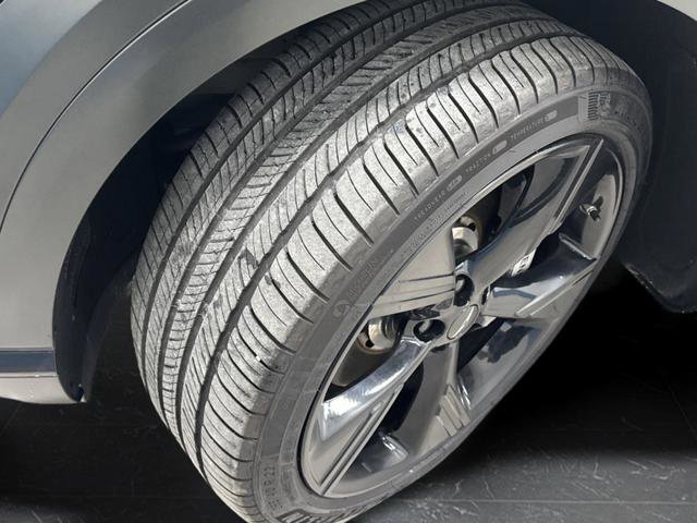 Used 2025 Genesis GV80 2.5T Prestige image 39