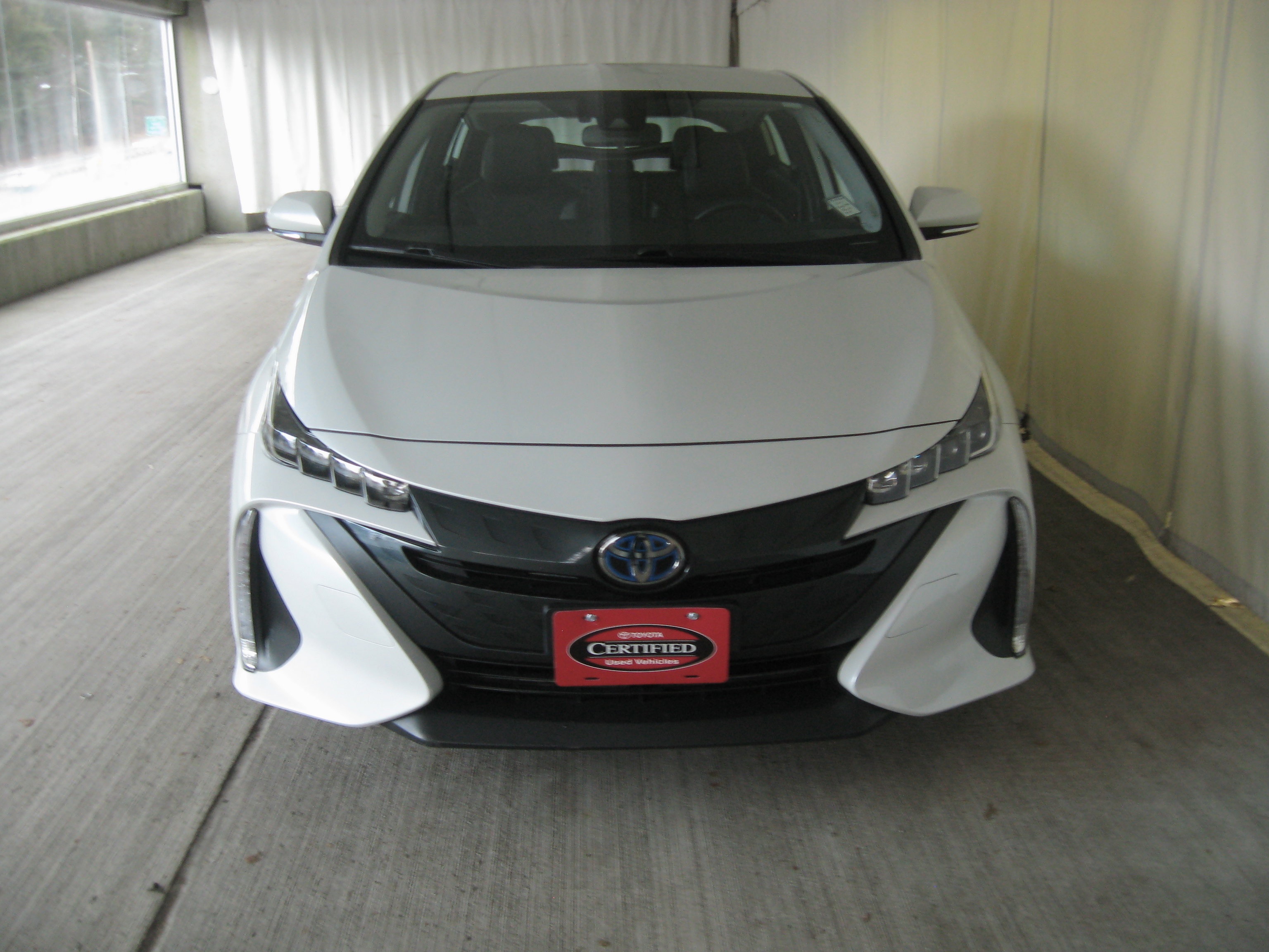 Certified 2021 Toyota Prius Prime XLE image 4