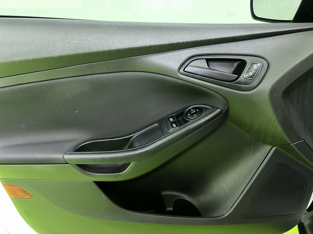 Used 2016 Ford Focus S FWD image 16