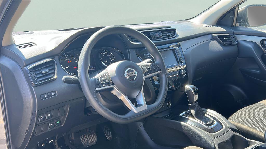 Used 2021 Nissan Rogue Sport S image 13