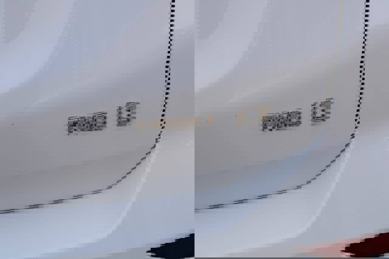 Used 2021 Chevrolet Equinox LT image 11