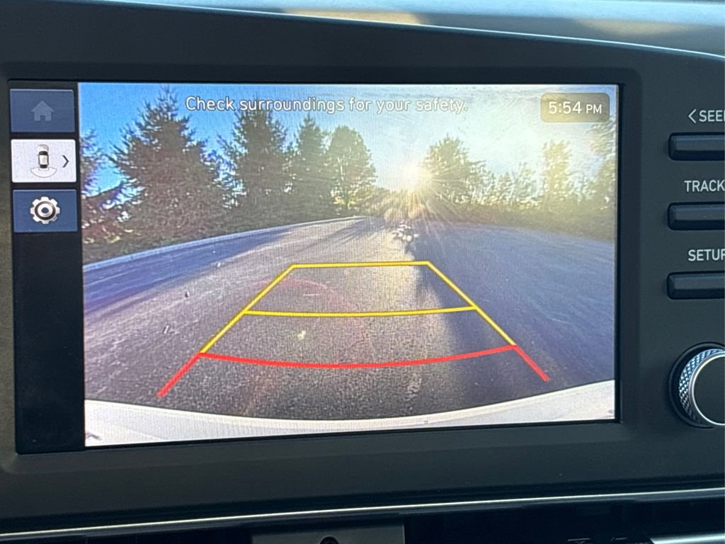 Certified 2025 Hyundai Elantra SE w/ Cargo Package image 25