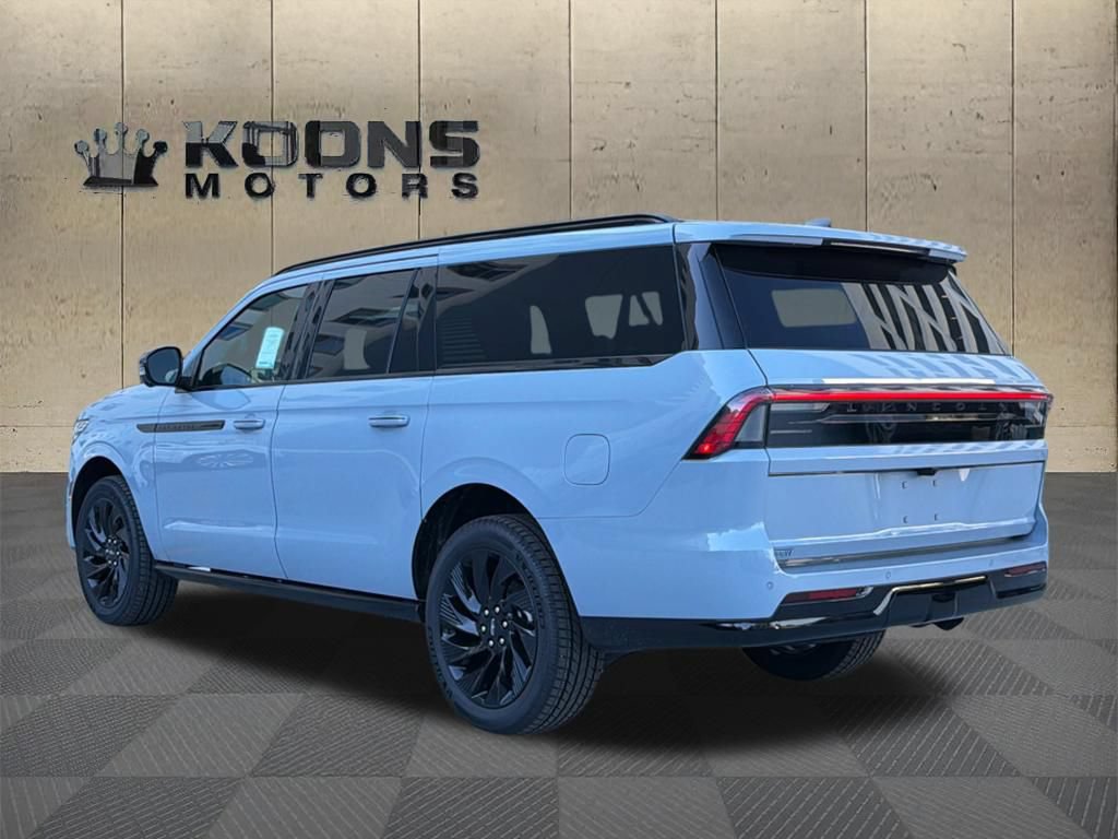 New 2026 Lincoln Navigator L Reserve w/ Jet Appearance Package AWD/4WD image 6