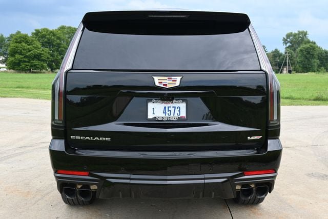 Used 2026 Cadillac Escalade V AWD/4WD image 6