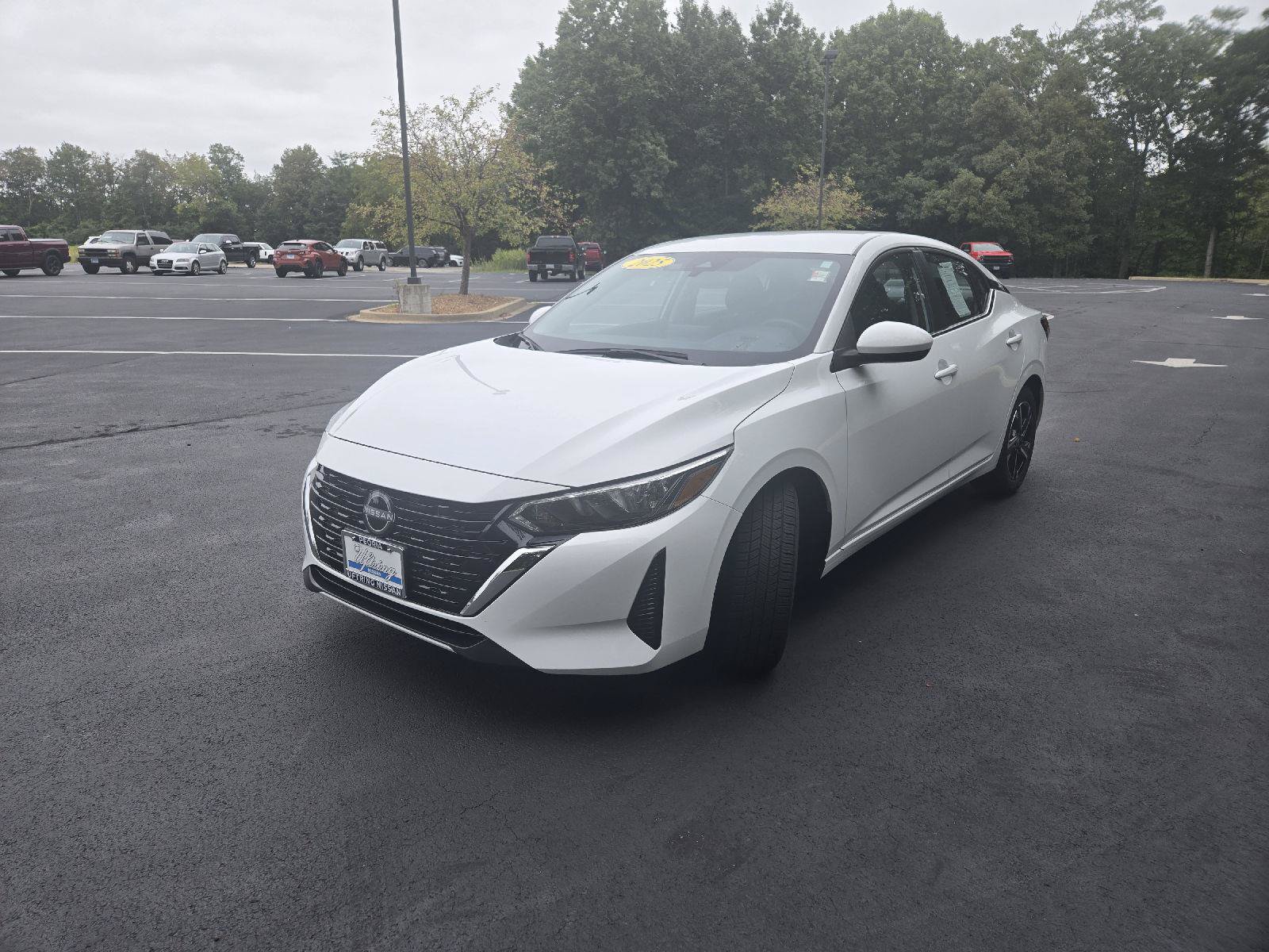 Used 2025 Nissan Sentra SV FWD image 4