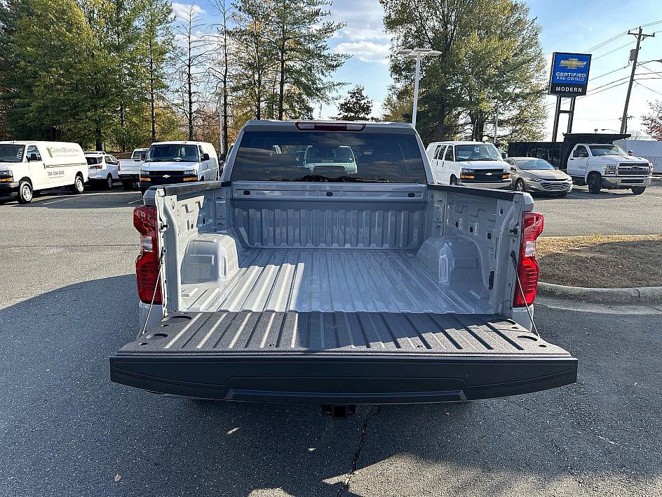 New 2024 Chevrolet Silverado 1500 Custom AWD/4WD image 6