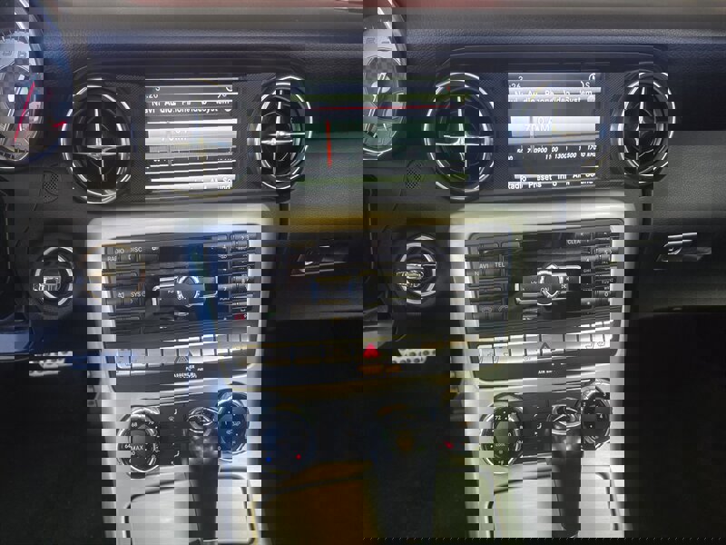 Used 2014 Mercedes-Benz SLK 250 image 16