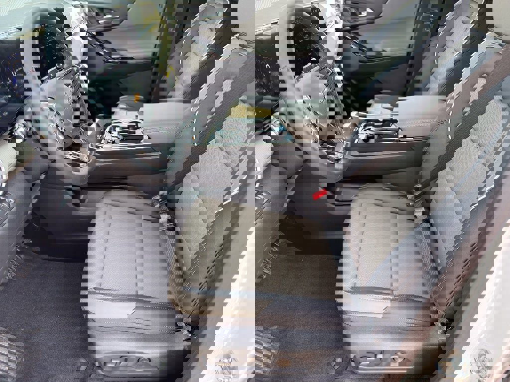 New 2026 Chevrolet Equinox LT w/ Convenience Package II image 10