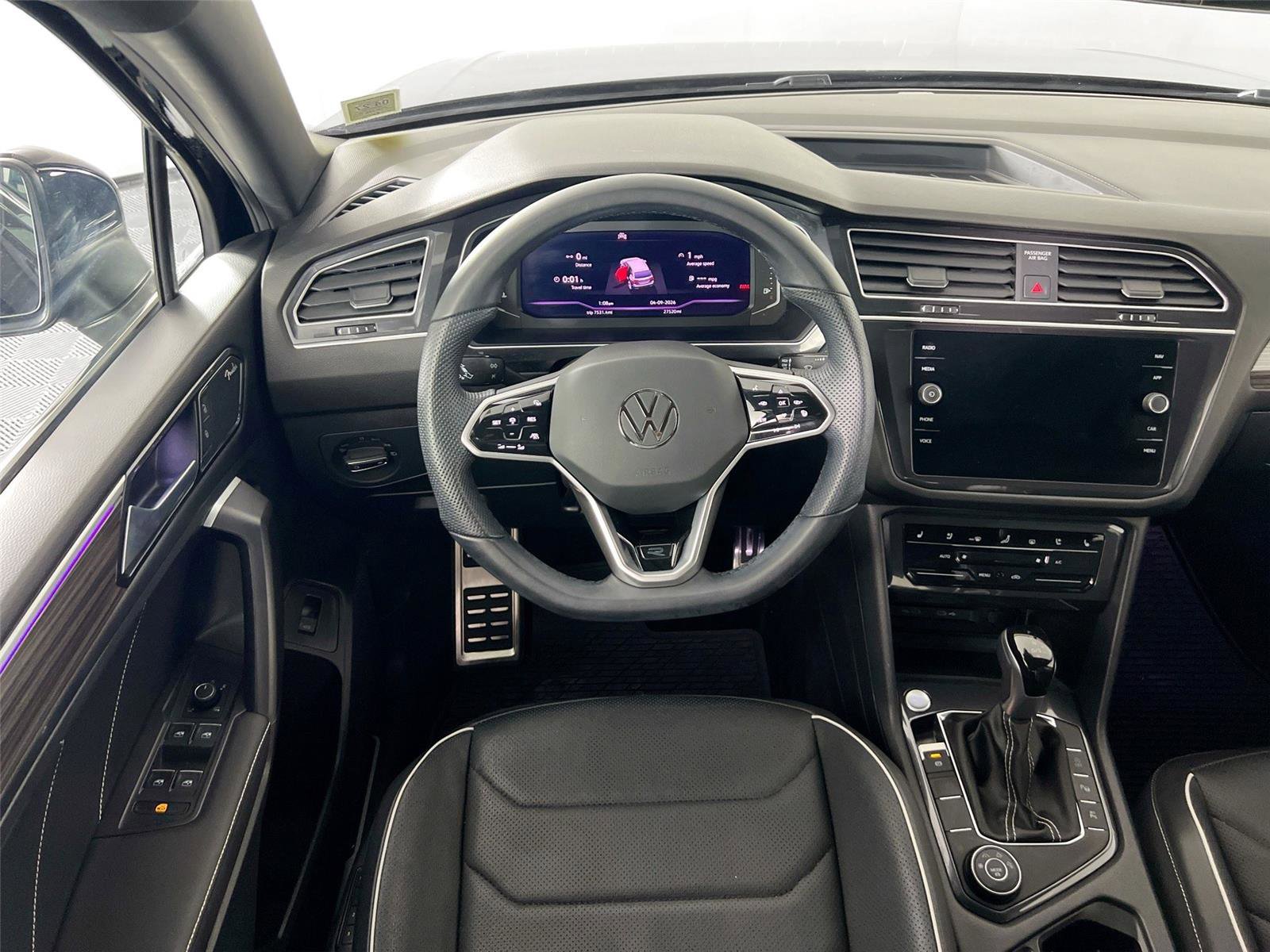 Used 2024 Volkswagen Tiguan SEL R-Line AWD/4WD image 21