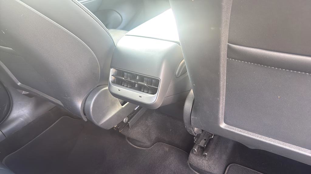 Used 2021 Tesla Model Y 2WD image 19