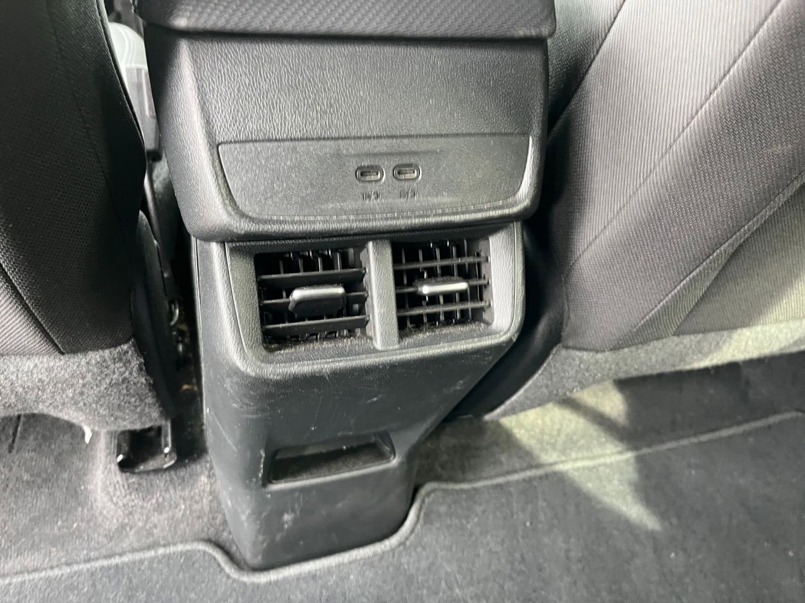 Used 2025 Chevrolet Equinox LT FWD image 22