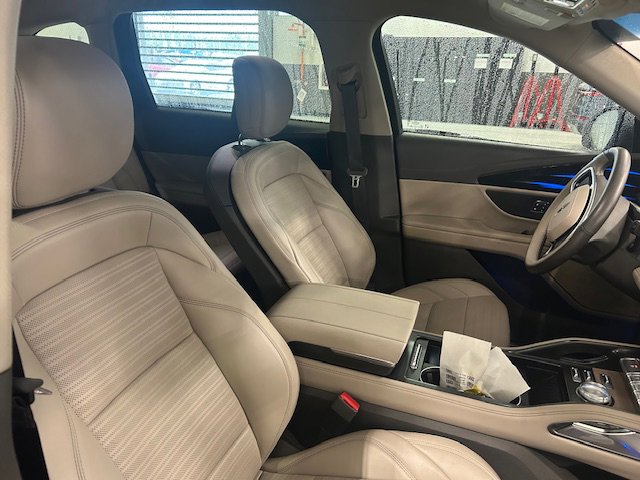 Used 2024 Lincoln Nautilus Reserve AWD/4WD image 4