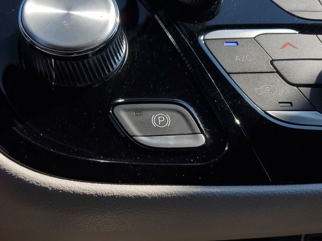 Certified 2023 Chrysler Pacifica Touring-L FWD image 30