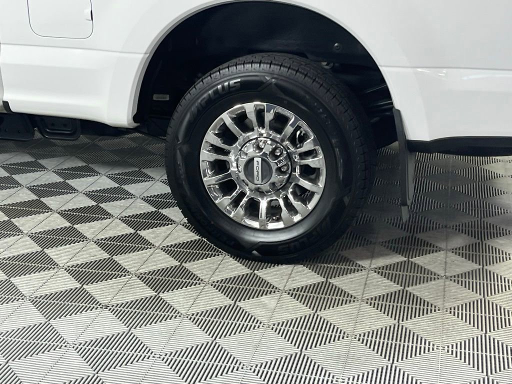 Used 2020 Ford F250 Lariat w/ Chrome Package image 10