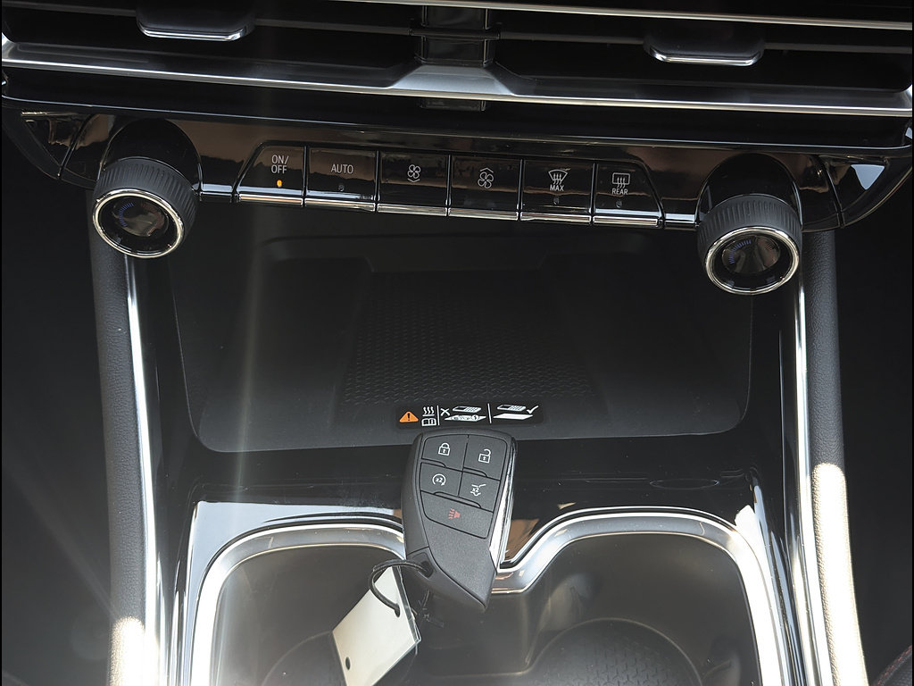 New 2026 Chevrolet Traverse RS AWD/4WD image 25