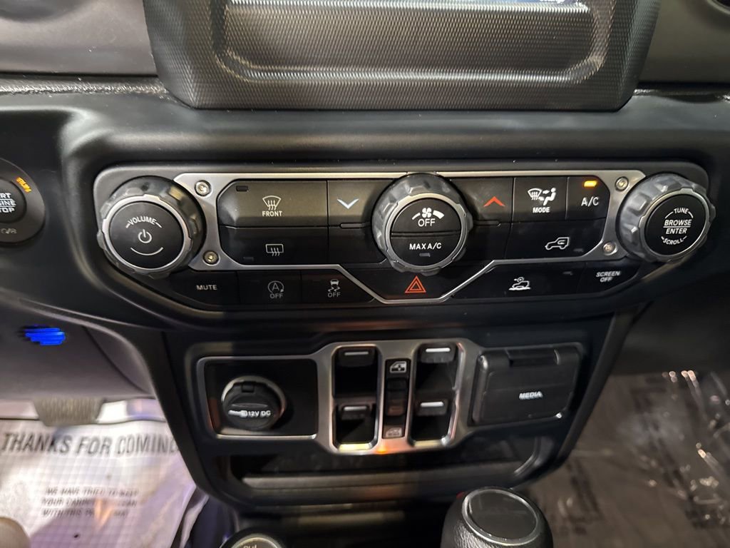 Used 2023 Jeep Gladiator Sport AWD/4WD image 31