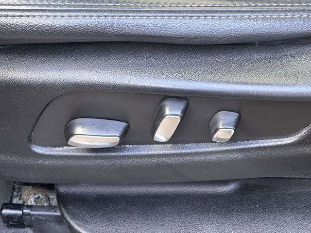 Used 2024 Cadillac XT6 Premium Luxury image 13