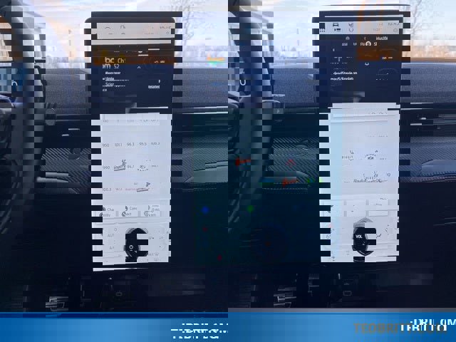 Used 2025 Ford Mustang Mach-E Premium w/ Sport Appearance Package image 31