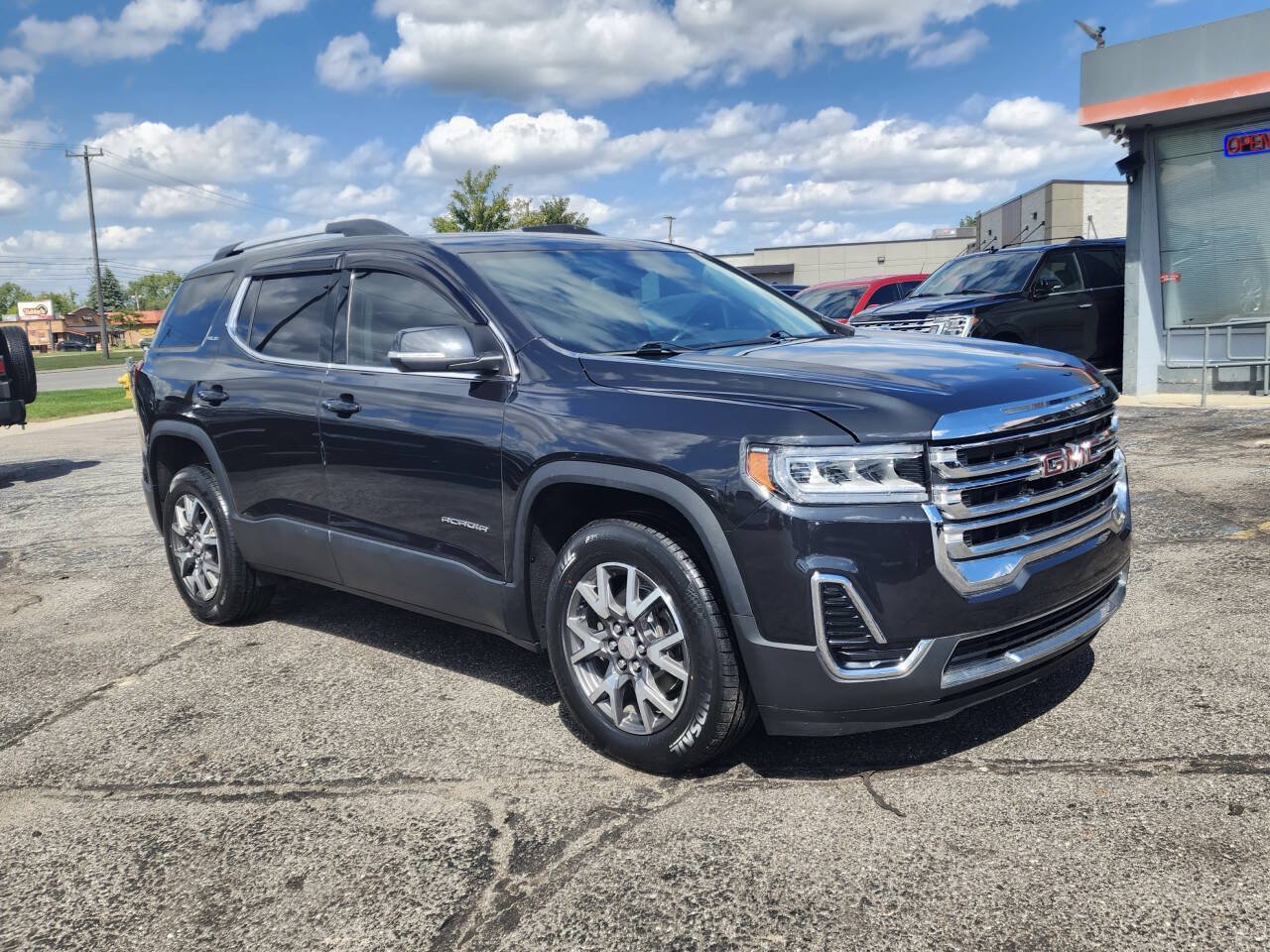 Used 2020 GMC Acadia SLE w/ Driver Convenience Package AWD/4WD image 8