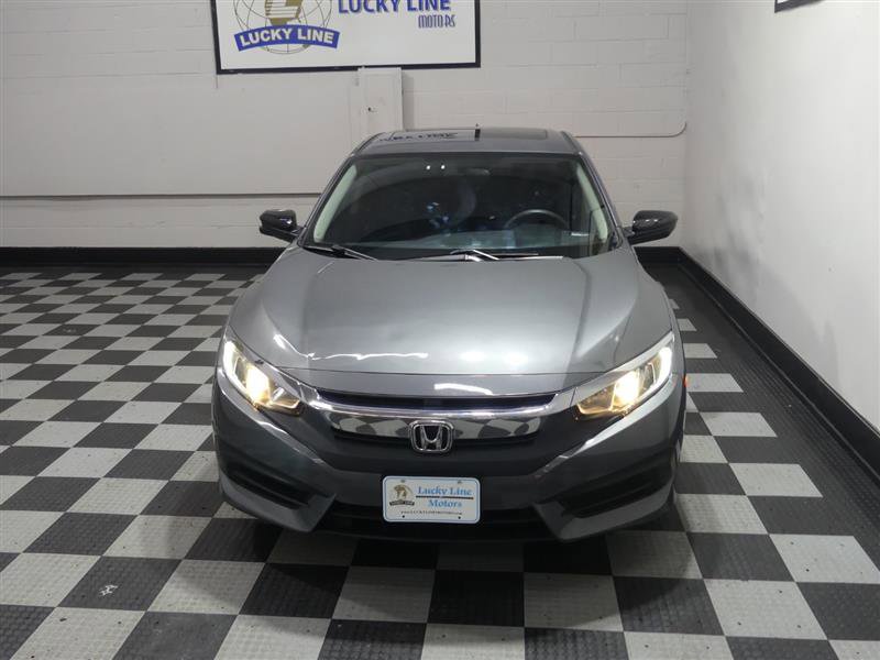 Used 2018 Honda Civic EX image 3