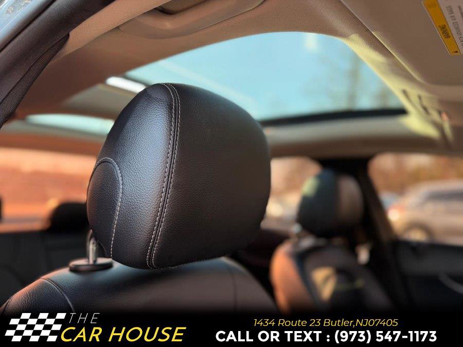 Used 2017 Mercedes-Benz C 300 4MATIC Sedan image 15