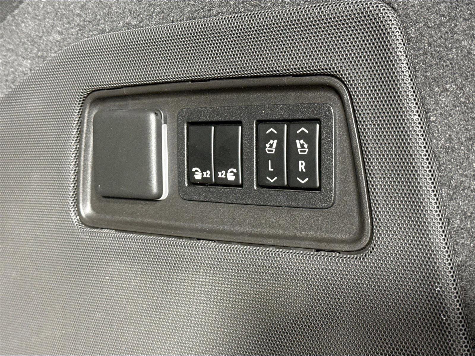 Used 2022 Cadillac Escalade Sport w/ Touring Package image 42