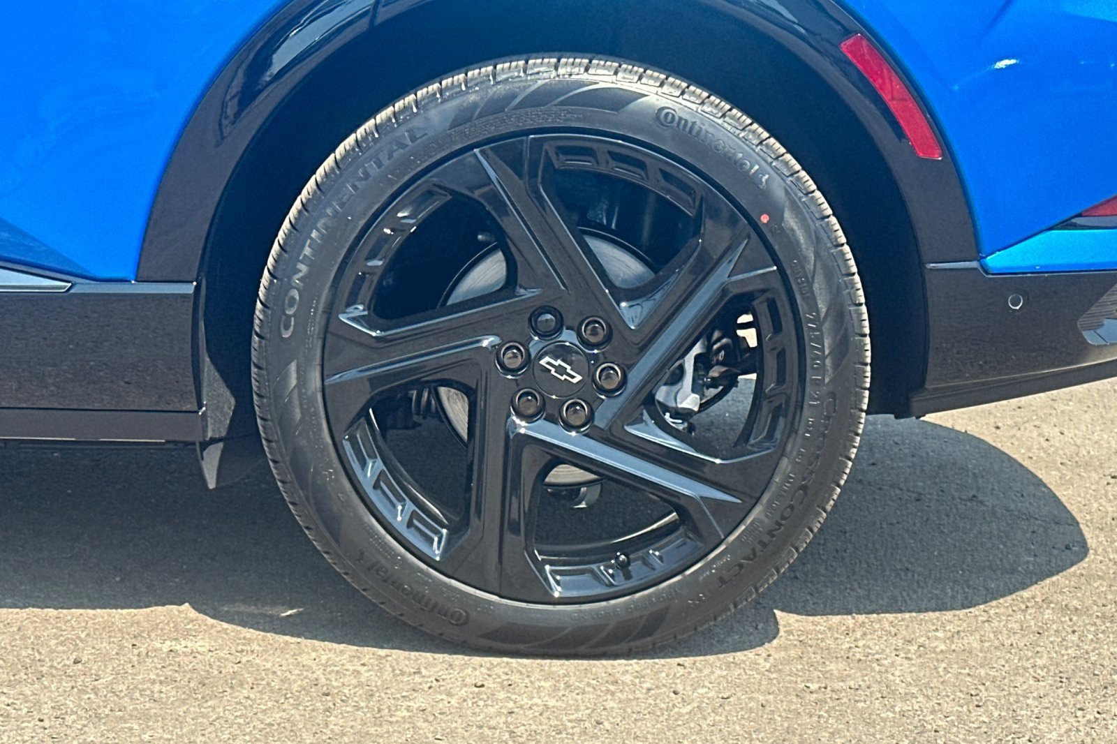 New 2025 Chevrolet Equinox EV RS image 25