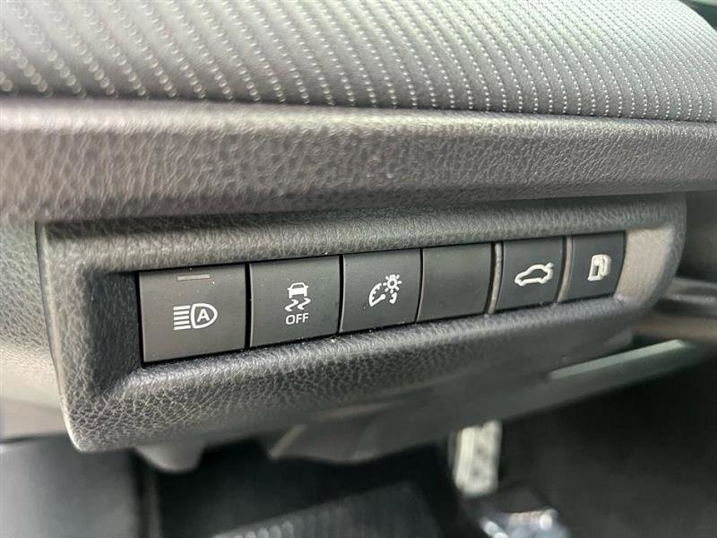 Used 2025 Toyota Camry SE image 26