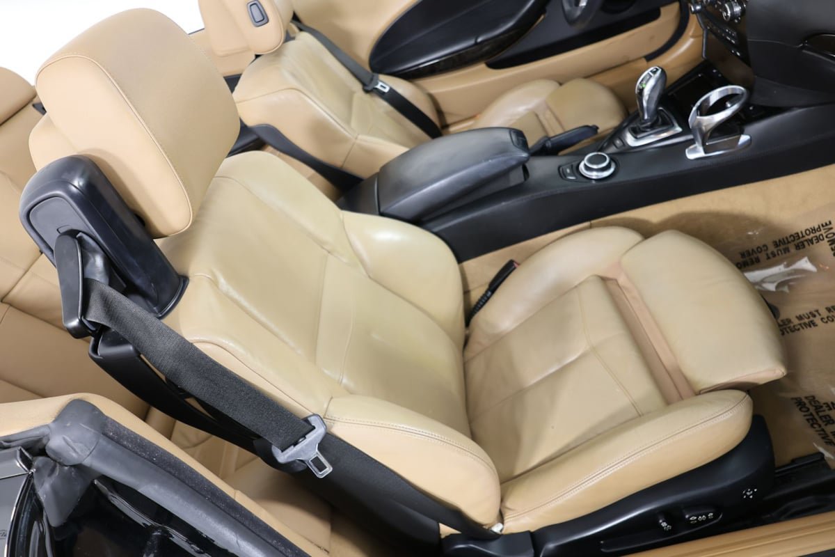 Used 2008 BMW 650i Convertible RWD image 32