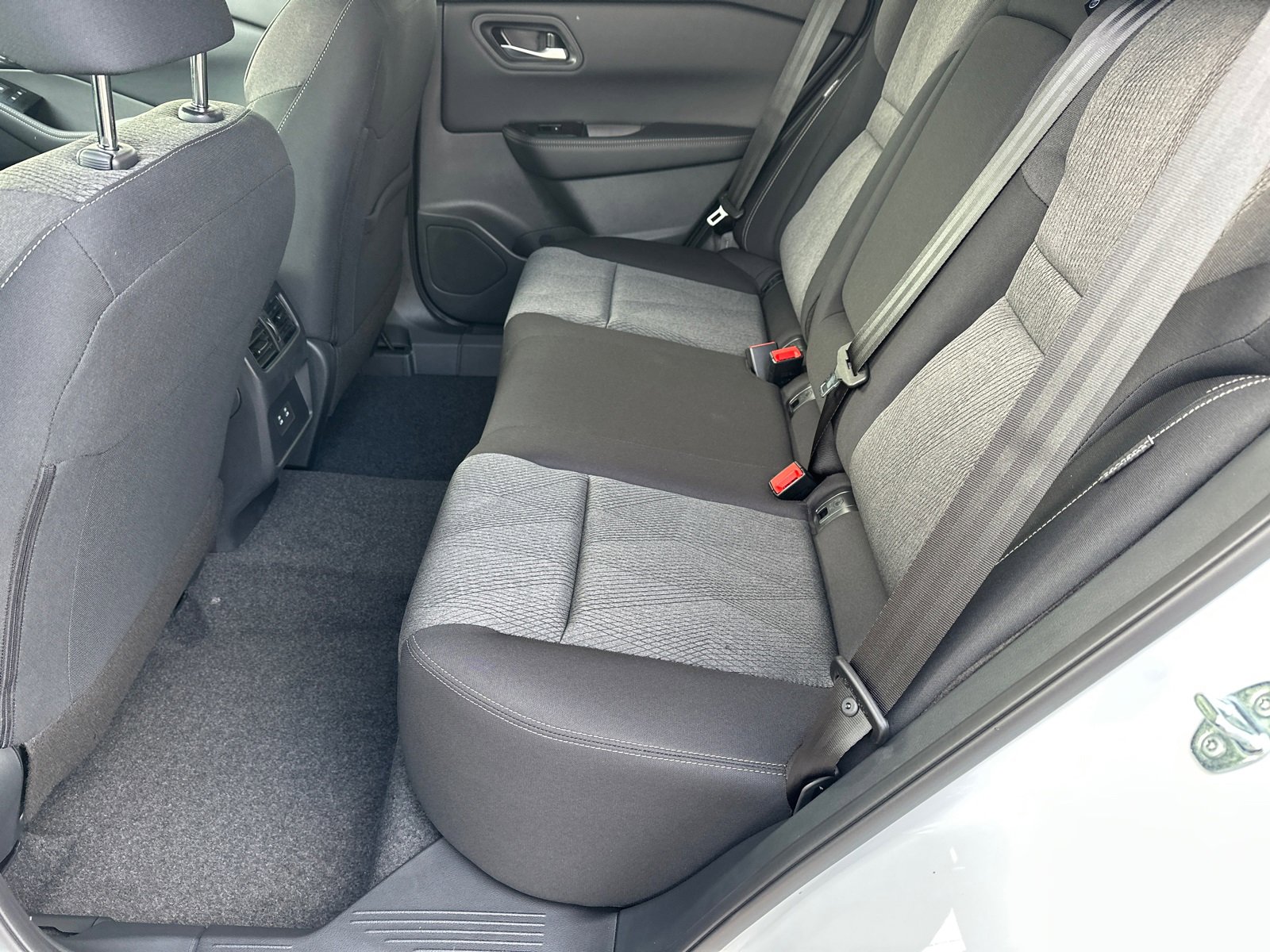 New 2026 Nissan Rogue SV image 21