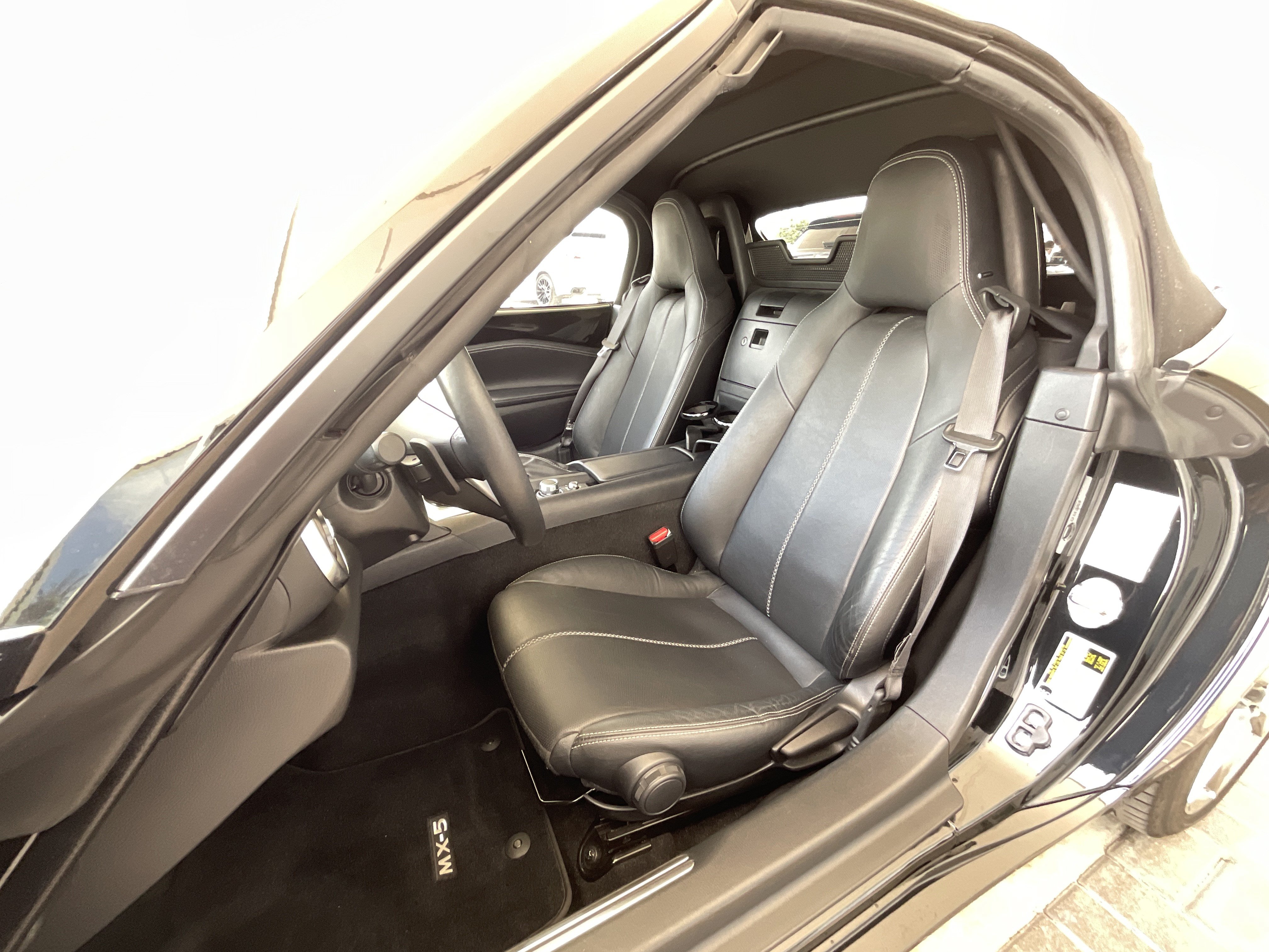 Used 2022 MAZDA MX-5 Miata Grand Touring RWD image 17