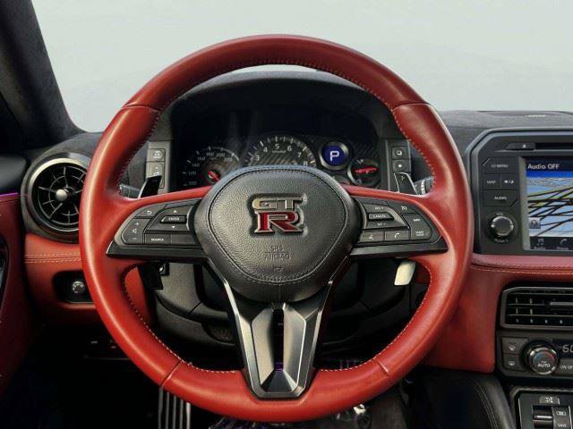 Used 2024 Nissan GT-R w/ Floor Mat Package AWD/4WD image 32