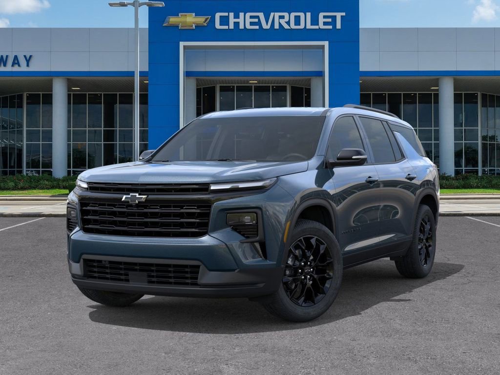 New 2026 Chevrolet Traverse LT w/ Midnight/Sport Edition FWD image 6