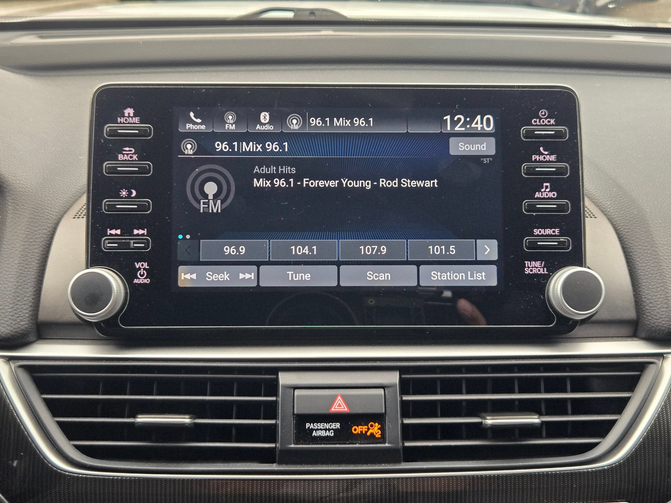 Used 2021 Honda Accord Sport image 17