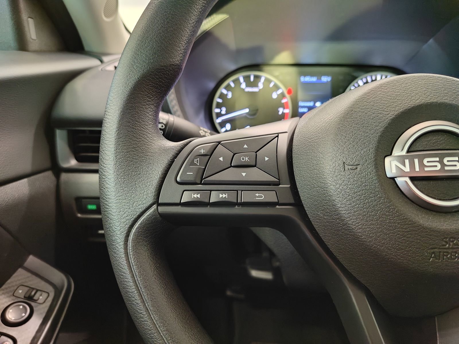 Used 2024 Nissan Sentra S image 18