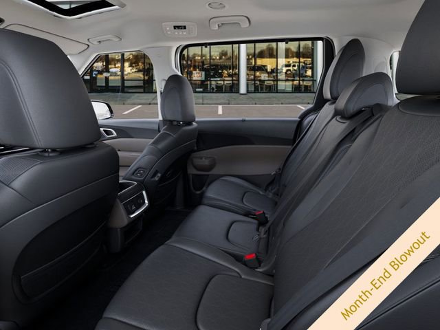 New 2026 Kia Carnival SX image 18
